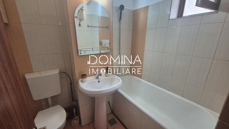 Închiriere apartament 3 camere, zonă centrală, strada Nicolae Bălcescu - 7