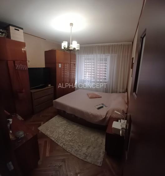 Delfinariu-blv Mamaia-3 camere decomandat - 9