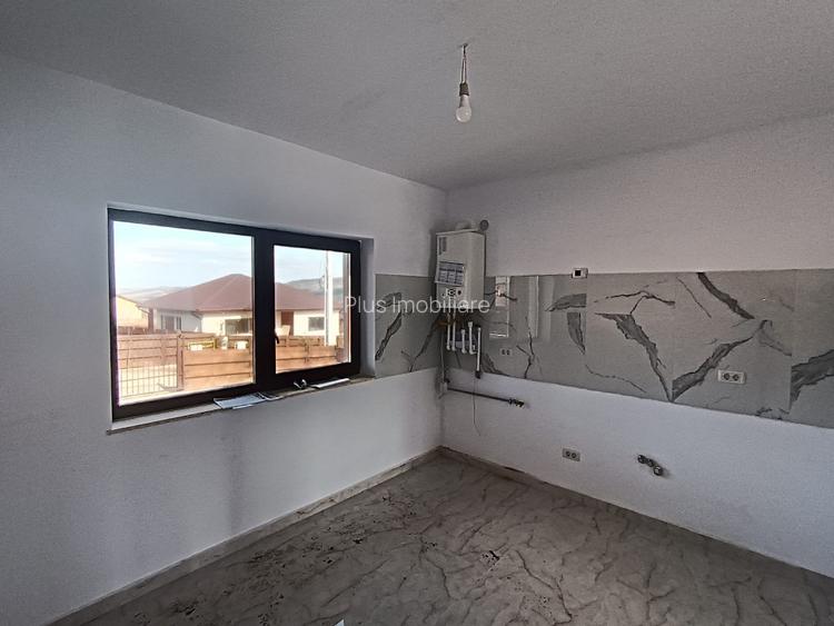 CASA SINGLE DEOSEBITA 4 CAMERE,VALEA LUPULUI ,IASI - 18