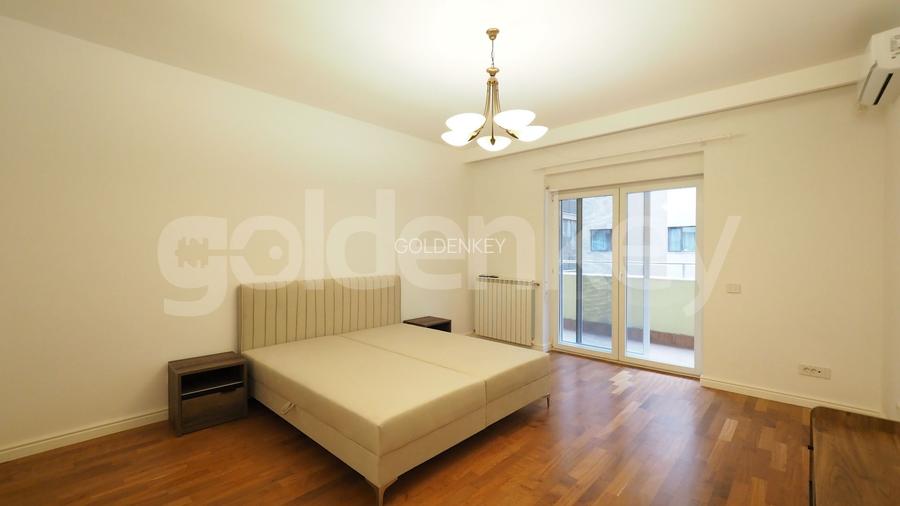 Apartament impozant cu 5 camere | insorit | 2 garaje - 10