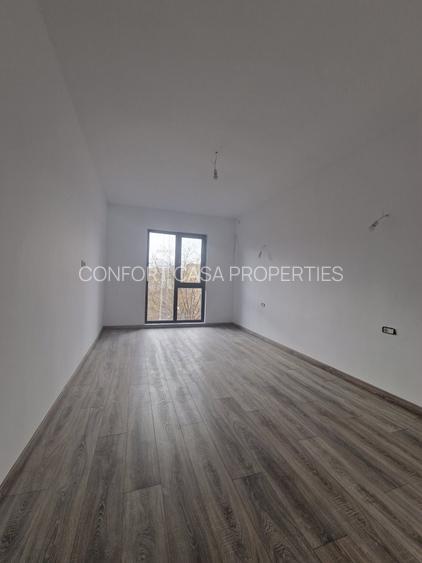 Decebal - Unirii -  Bloc nou - Apartament 3 camere - terasa - 2 grupuri sanitare - 9