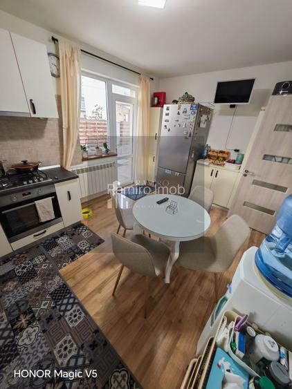 Vila Individuala 4 camere, anexa + curte libera 200mp Otopeni - 8