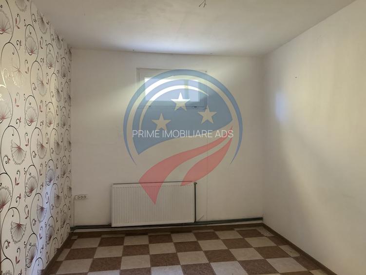 Vilă spațioasă D+P+E+M, 400 mp | Curte generoasă 400 mp | 3 intrări - 4