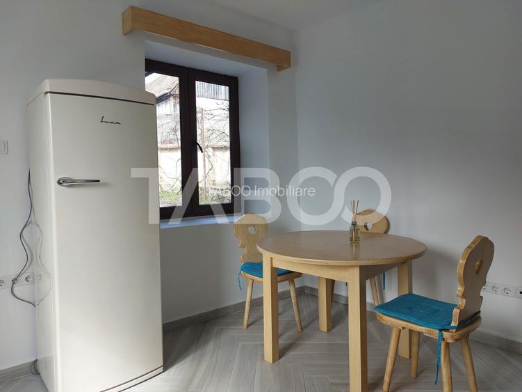 Casa 58 mp cu gradina 300 mp pet friendly central Cisnadioara - 12