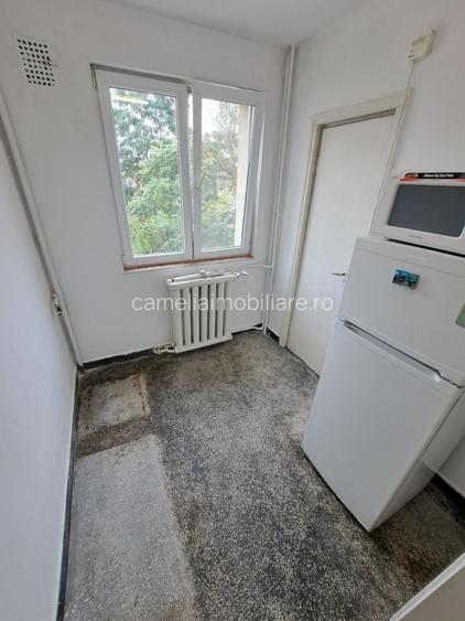 3 camere, intre Gara de Nord si Basarab, B-dul Dinicu Golescu, nr 39 - 7