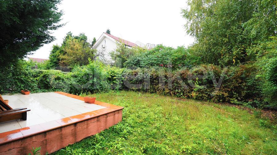 Vila duplex in cartier rezidential langa British School - 20