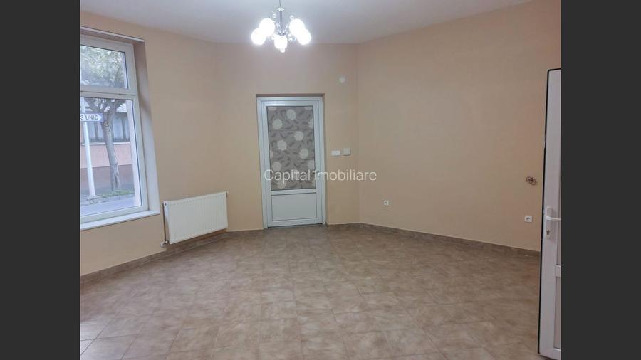 Clădire Multifuncțională – Oportunitate Unică - 2