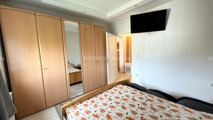 Vanzare Apartament 2 camere cu Balcon CUGIR Parcare Finisat Utilat Mobilat - 5