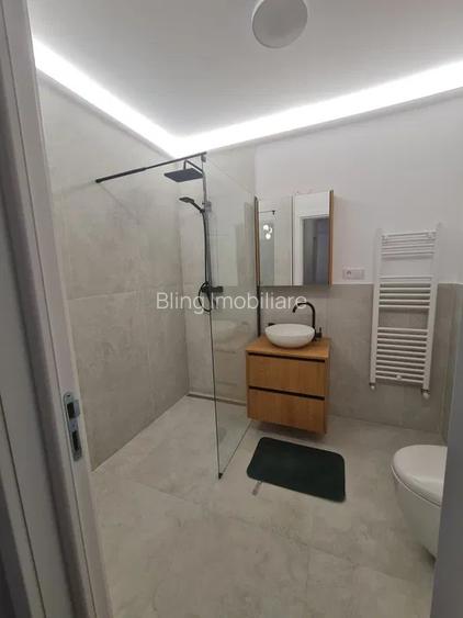 Apartament cu 2 camere decomandat, 51 mp, 2 balcoane, zona Terra - 12