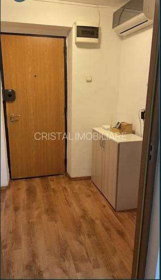 Vanzare Garsoniera demisol, 13 Septembrie, Sector 5 - 7