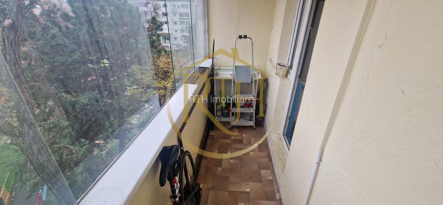 Vand apartament cu 4 camere in zona spitalul judetean,comision ,,0'' - 19