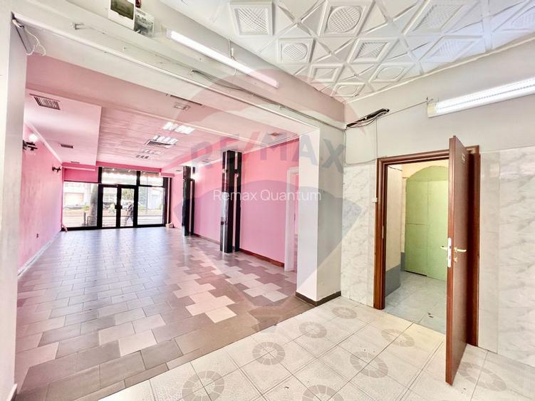 De închiriat spațiu comercial, 122mp în zona Decebal - 7