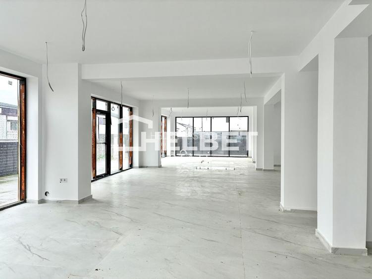 Spațiu Comercial / Sanpetru / 156 mp utili / Parcare 8 Locuri - 2