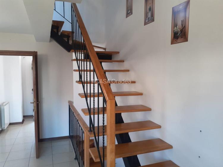 Casa insiruita, 2 dormitoare, garaj, Sanmartin. 120 000 E. Comision 0. - 7