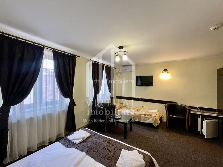 Vila/Pensiune cu 3 corpuri, 34 de camere, sala de fitness - Central - 30