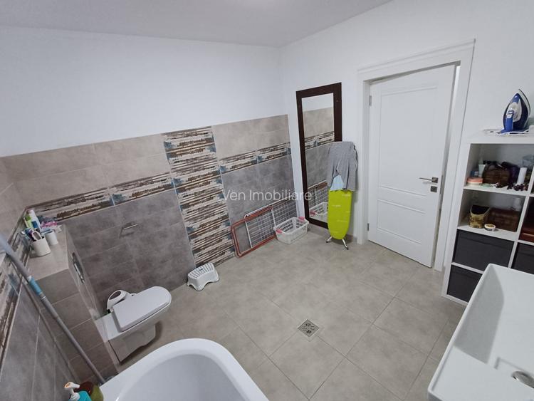 Casa individuala, teren 940mp,140mp utili, zona Unirea - 7