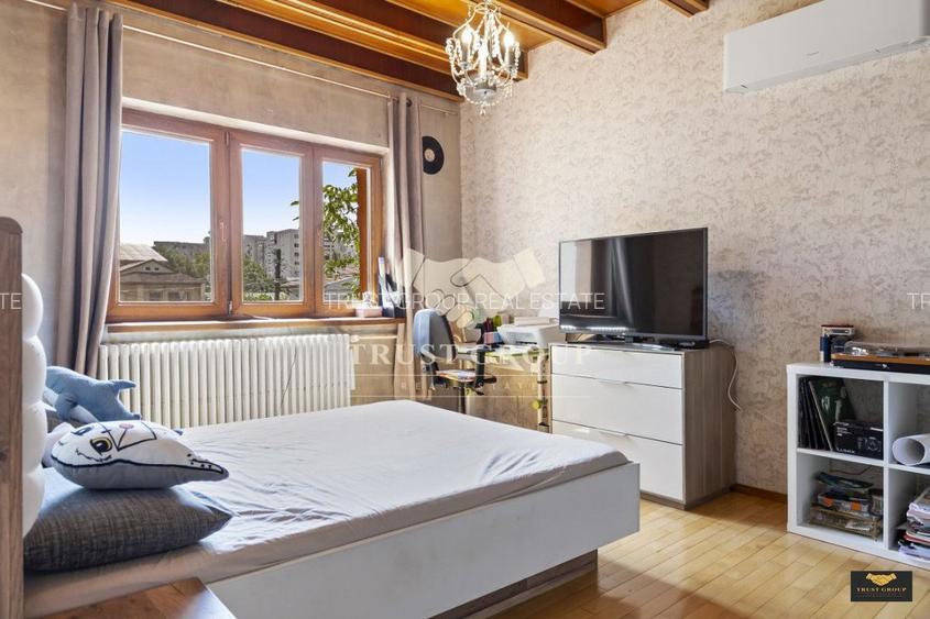 Casa impresionanta | 12 camere | Curte individuala | 4 locuri de parcare - 10