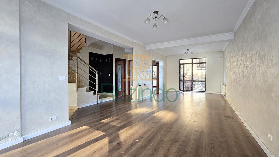 VIDEO ||| Super pret - De renovat cum iti place | 6 camere | Curte & Parcare  - 2