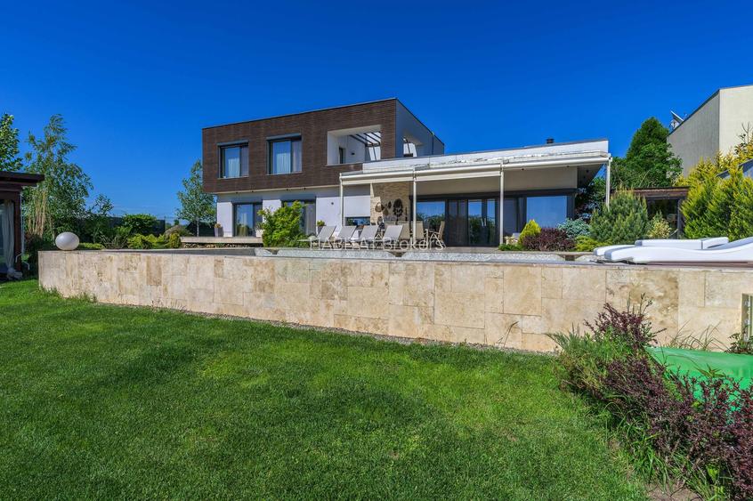 Vila Escapada | Piscină & Garaj pentru Barcă | Comision 0 - 33