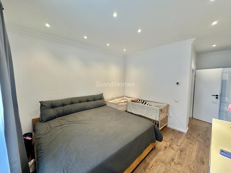 Casa individuala cu 5 camere - 190 mp utili - Zona centrala Mosnita Veche  - 10