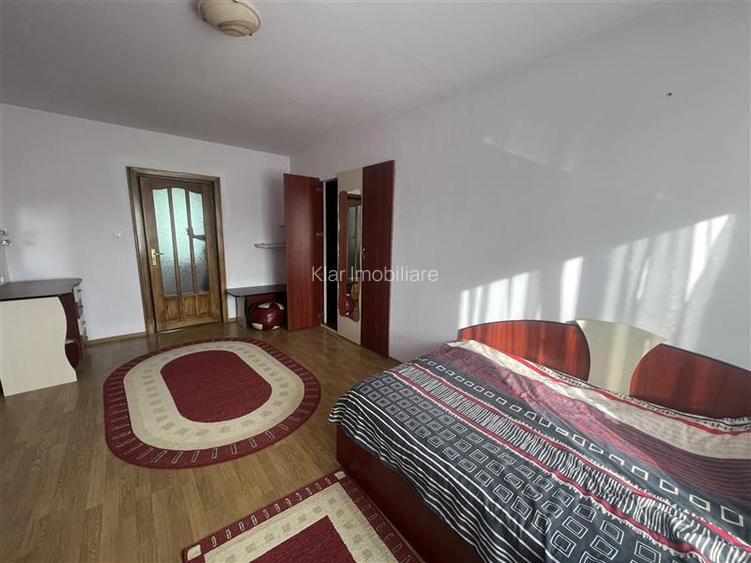 Inchiriere casa la cinci minute de Big pentru clinica salon sau locuit - 11