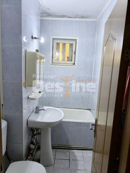 Apartament 2 camere bloc caramida etaj 1 - 7