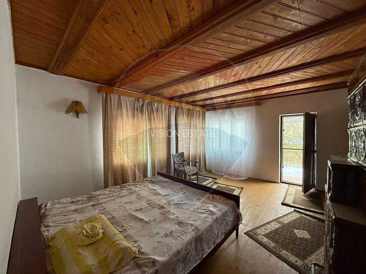 Casă / Vilă cu 6 camere de vânzare - 18