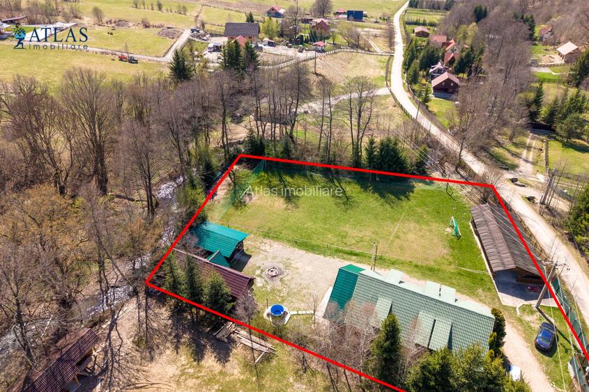 Vile turistice, locație montană superbă, la marginea pârâului,  2600 mp teren - 4