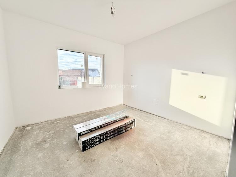 Duplex despartit prin camera tehnica - 81 mp - Mosnita Noua  - 9