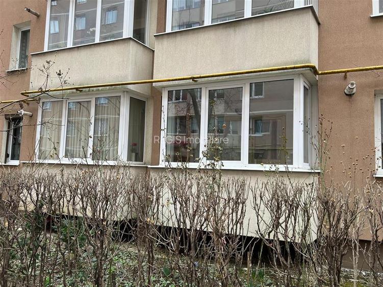 Vanzare apartament 2 camere - Astra, strada Cocorului - 25