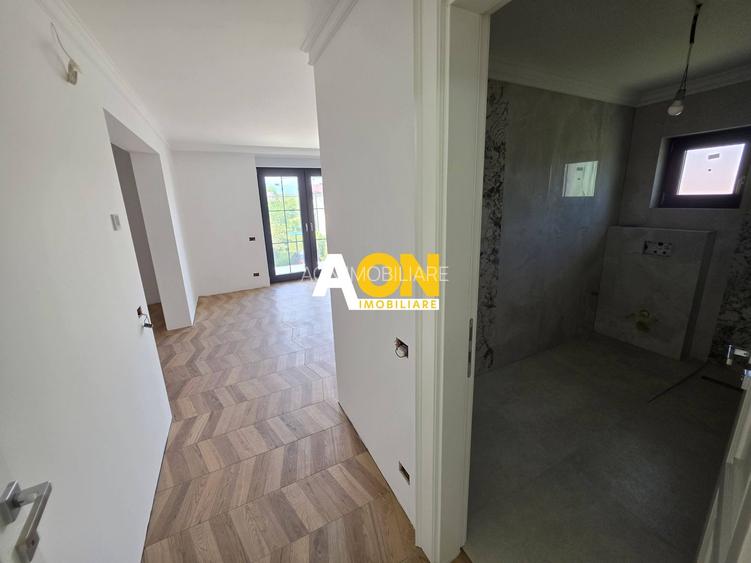 Casă nouă, impozantă,  6 camere, 1346 mp teren, Bărăbanț - 24