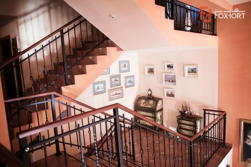 Vila Duplex cu lac si piscina Giarmata Vii  cu 5880 mp de teren - ID V5269 - 9