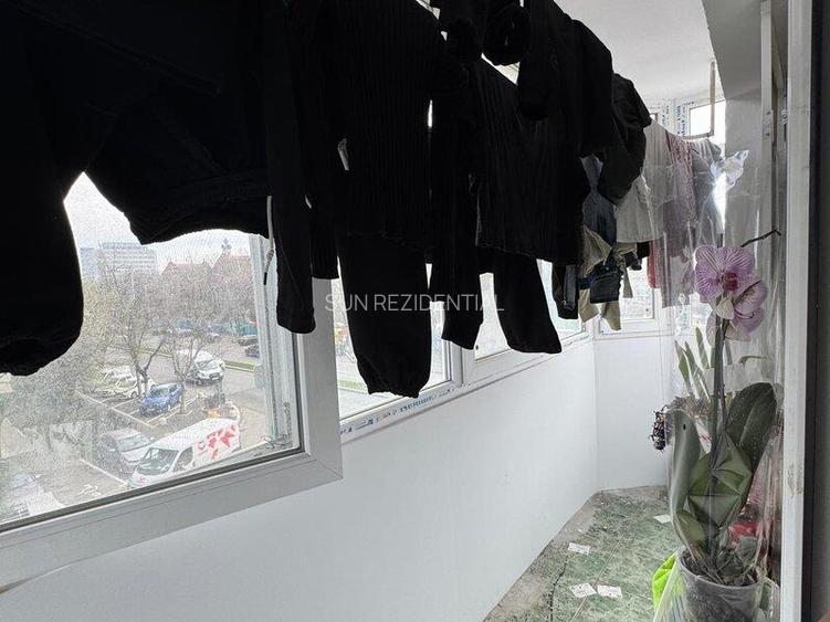 Berceni - Piata Sudului- bloc 1981 - 5