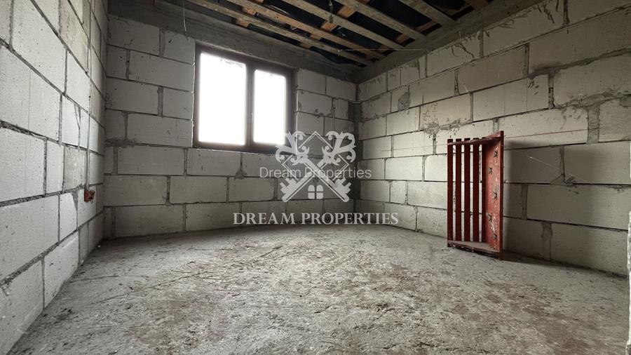 Casa individuala 6 camere, teren 700 mp, zona Dezmir - 7