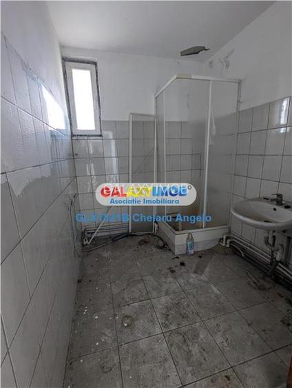 1 Decembrie,vila 5 cam ,P+1+pod, teren 1000 mp,an 2005 - 15