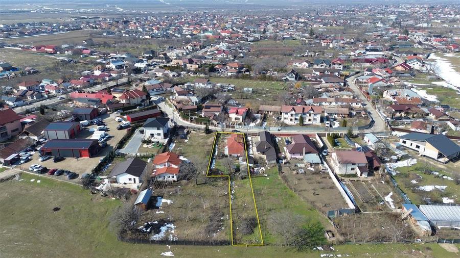 Casa batraneasca de vanzare in Campineanca str Marului nr 8 - 8