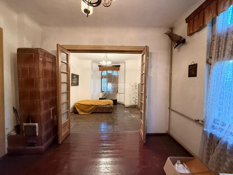 Vila in zona Băneasa, în imediata vecinătate a Parcului Herăstrău 7 camere - 8