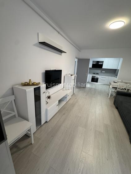 Apartament 2 camere, cf 1 dec, etaj 7/9, Bulevardul Bucuresti - 13