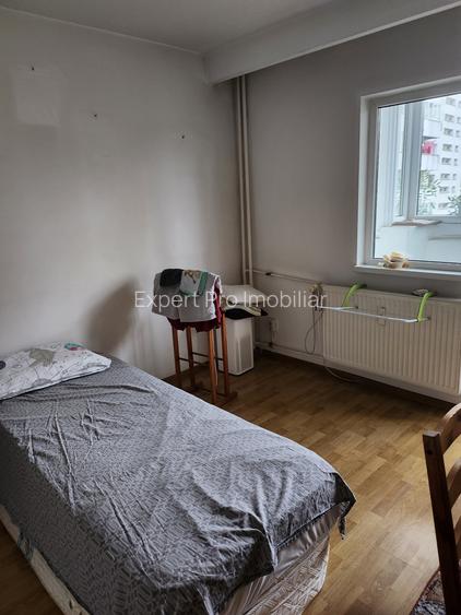 Drumul Sarii Al. Botorani 3 Camere Decomandat bloc 1989 et. 3, 76mp - 14