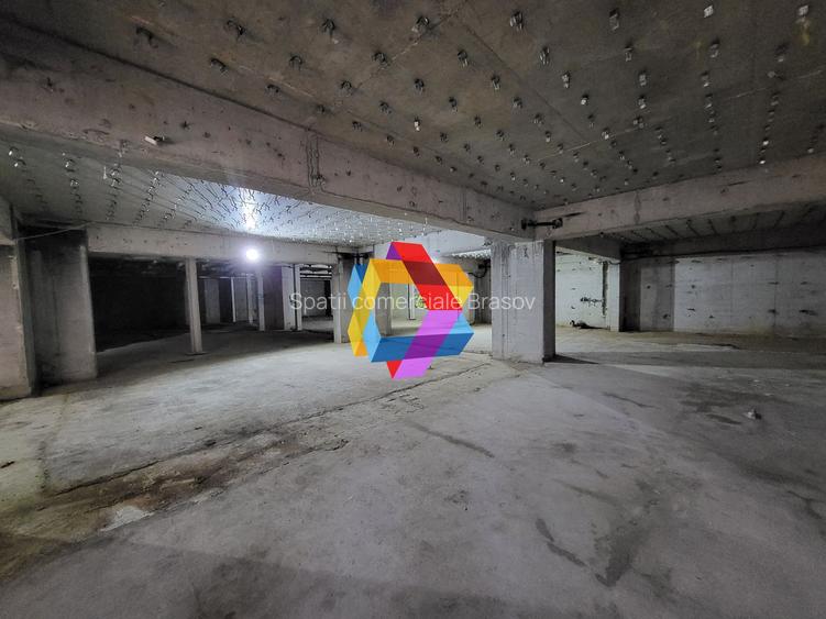 Clădire mixta -3600 mp - 24