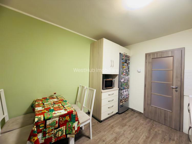 Apartament 4 camere, decomandat, etajul 2, 90mp utili - zona Steaua - 11