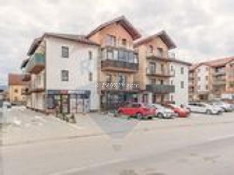 Spațiu comercial, acces stradal, vitrina | zona de blocuri Tractorul - 15