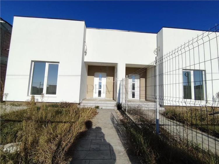 Duplex pe parter- finalizat - 2 dormitoare - pozitie foarte buna - 2