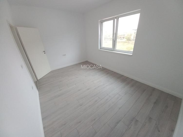 Comision 0%.  3 camere. Nou. etaj 1. Girocului - langa Profi str. Neptun. - 11