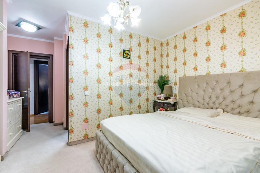 Apartament de vanzare, 3 camere la Piata Unirii, 2x parcare, metrou - 12