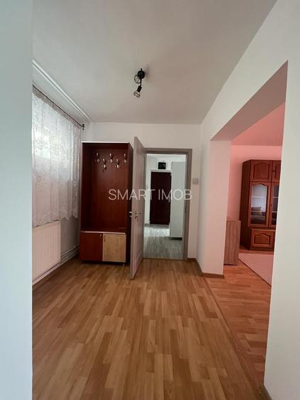 Chirie apartament 3 camere zona Autogarii 300euro mobilat utilat neg - 3
