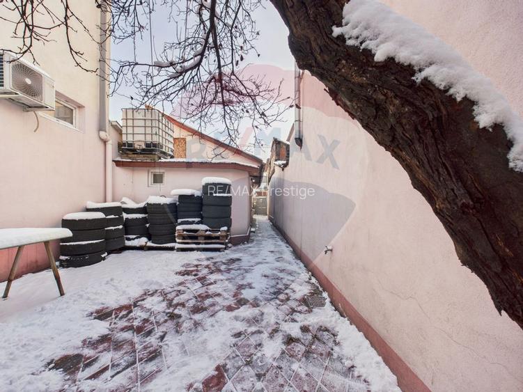 Casă cu două corpuri, ideală pentru firmă, Vitan - 14