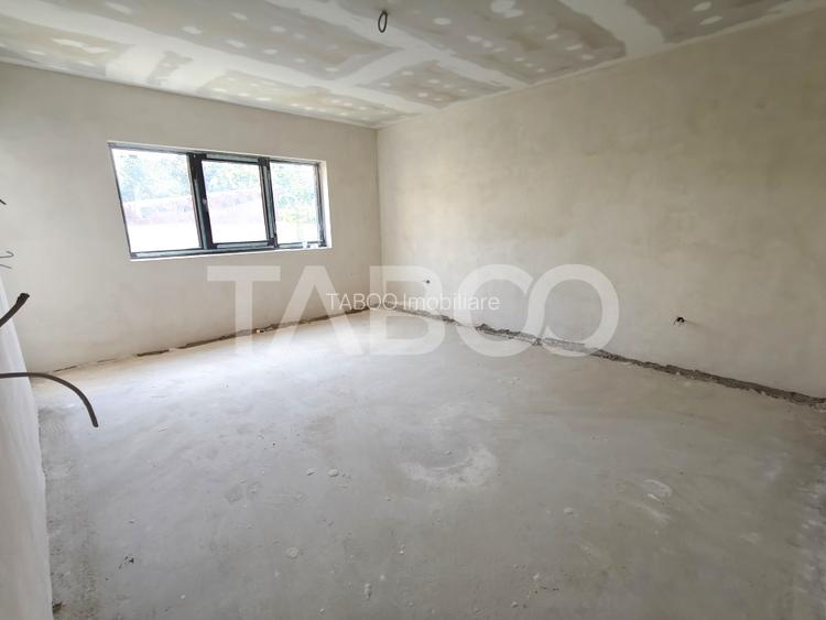 Apartament intabulat 3 camere balcon - etaj 1 - parcare - Comision 0 - 4