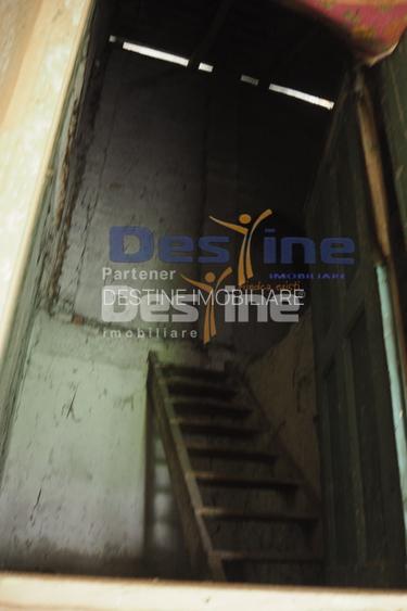 VAND CASA IN CENTRUL VECHI,DEJ,CURTE COMUNA,NECESITA RENOVARE - 13
