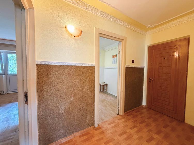 Apartament cu 4 camere lângă Mănăstirea Frumoasa - etajul 3 - bloc 1983